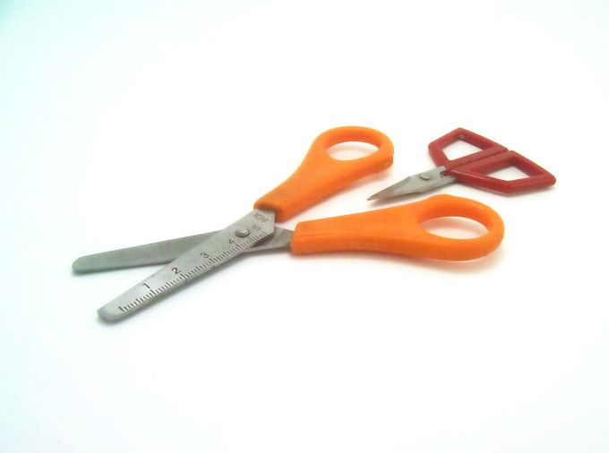 stockvault-pair-of-scissors107210