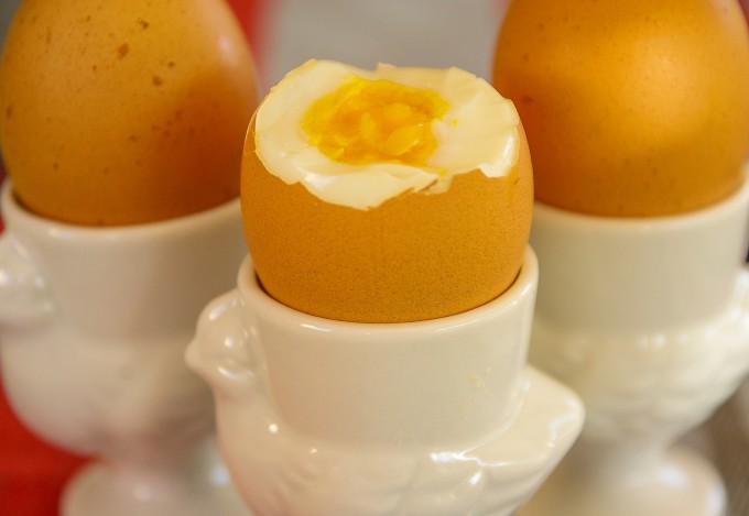 boiled-eggs-1135746_1920