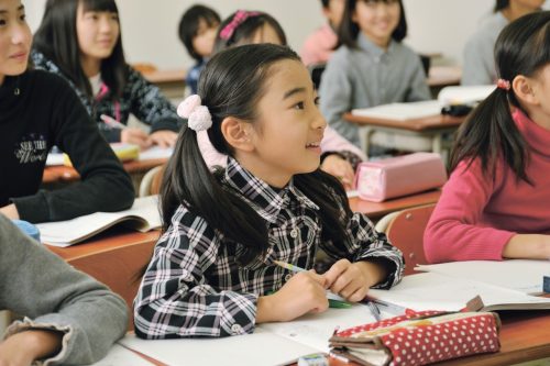 小学生におすすめのクラス指導塾25選 個性的な指導スタイルの塾も Comolib Magazine